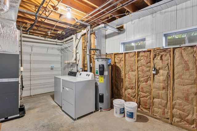 11 Rosewood Ln 11, Hopkinton, MA 01748