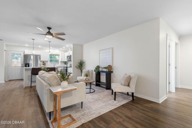 8 Aston Circle, Ormond Beach, FL 32174