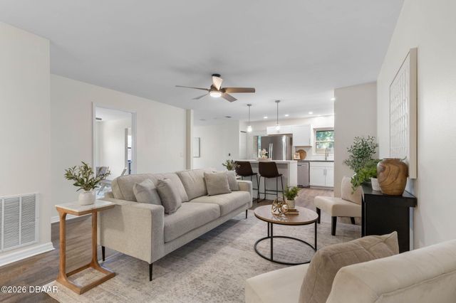 8 Aston Circle, Ormond Beach, FL 32174