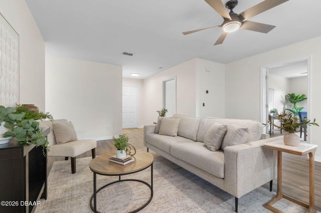 8 Aston Circle, Ormond Beach, FL 32174