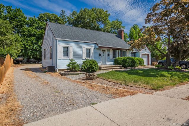 306 5th Avenue, East Northport, NY 11731