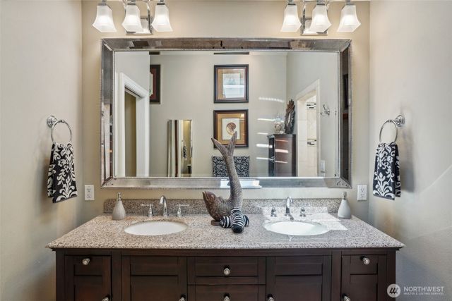 29001 NE Hammond Court, Battle Ground, WA 98604
