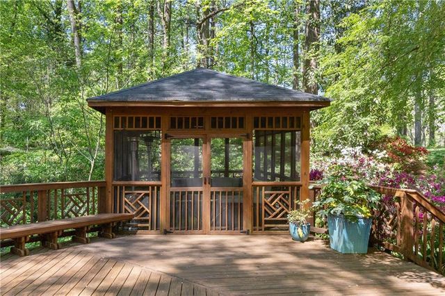 4573 Club Circle NE, Atlanta, GA 30319