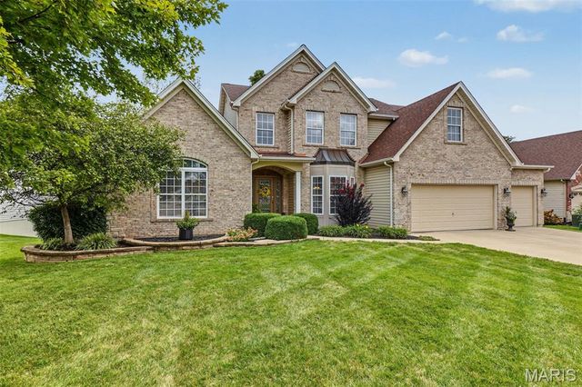 1052 Brook Mont Drive, O'fallon, MO 63366