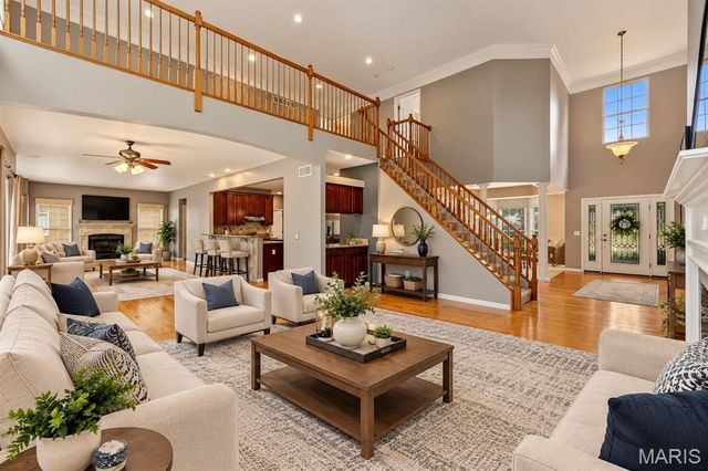 1052 Brook Mont Drive, O'fallon, MO 63366