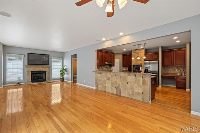 1052 Brook Mont Drive, O'fallon, MO 63366