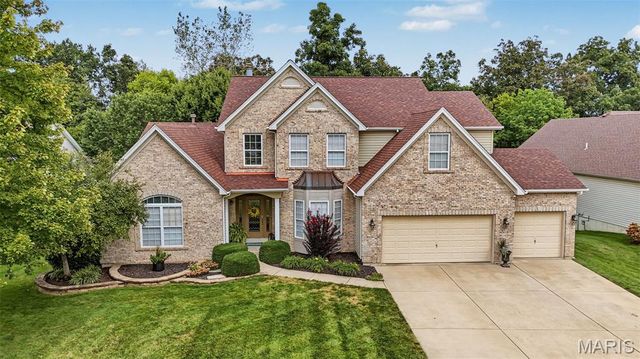 1052 Brook Mont Drive, O'fallon, MO 63366