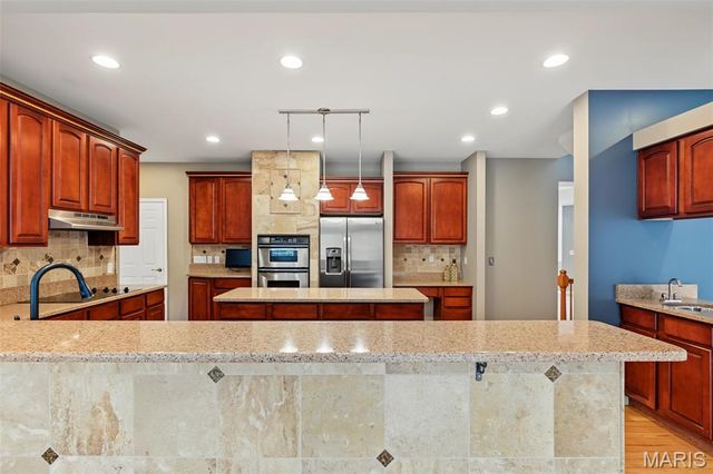 1052 Brook Mont Drive, O'fallon, MO 63366