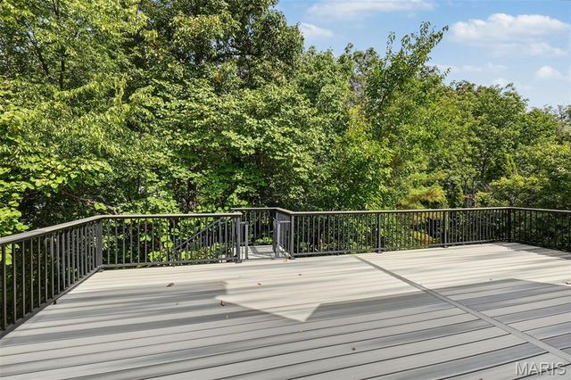 1052 Brook Mont Drive, O'fallon, MO 63366