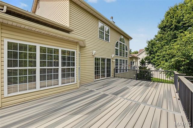 1052 Brook Mont Drive, O'fallon, MO 63366