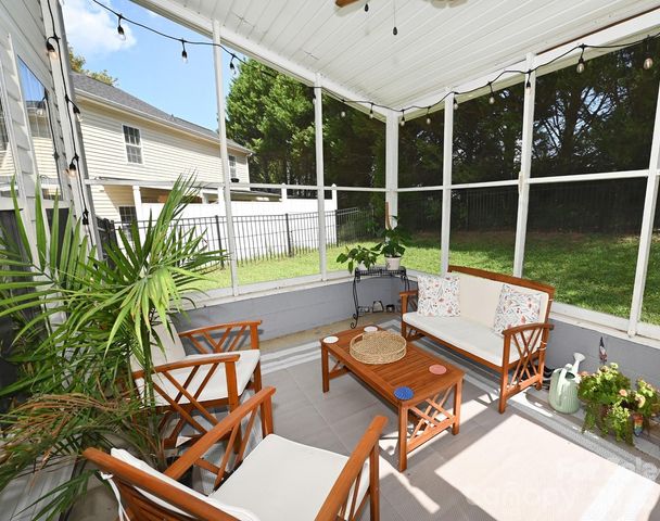236 17th Avenue SE, Hickory, NC 28602