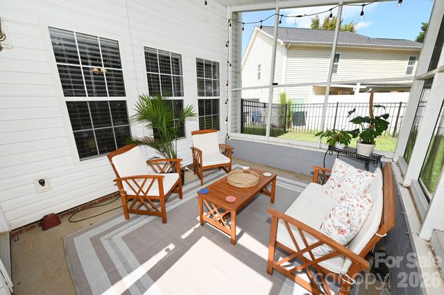 236 17th Avenue SE, Hickory, NC 28602