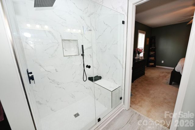 236 17th Avenue SE, Hickory, NC 28602
