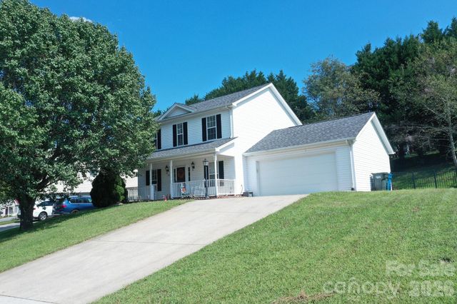 236 17th Avenue SE, Hickory, NC 28602