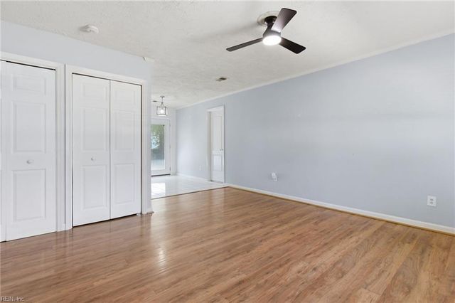 214 Belray DR, Newport News, VA 23601