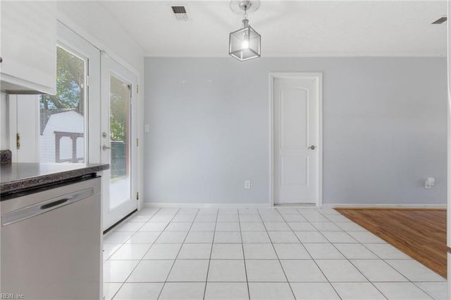 214 Belray DR, Newport News, VA 23601