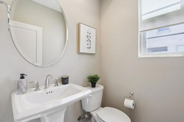 951 Arrowleaf Place, San Jose, CA 95131