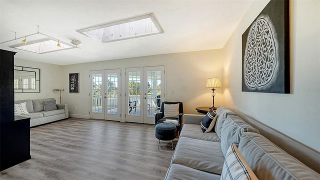 3783 BENEVA OAKS BOULEVARD, Sarasota, FL 34238