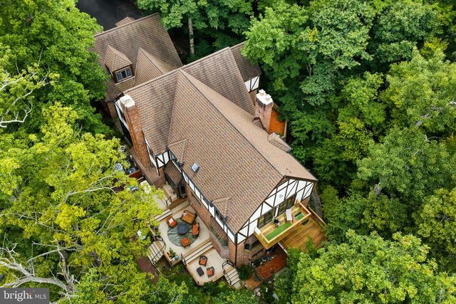 2490 TREE HOUSE DR, Woodbridge, VA 22192
