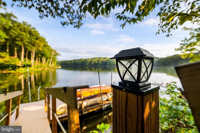 2490 TREE HOUSE DR, Woodbridge, VA 22192