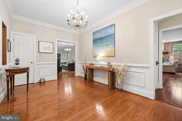 2490 TREE HOUSE DR, Woodbridge, VA 22192