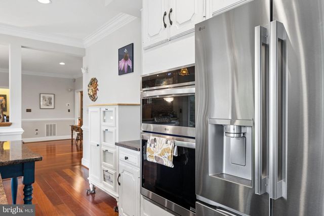 2490 TREE HOUSE DR, Woodbridge, VA 22192