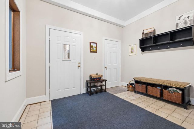 2490 TREE HOUSE DR, Woodbridge, VA 22192