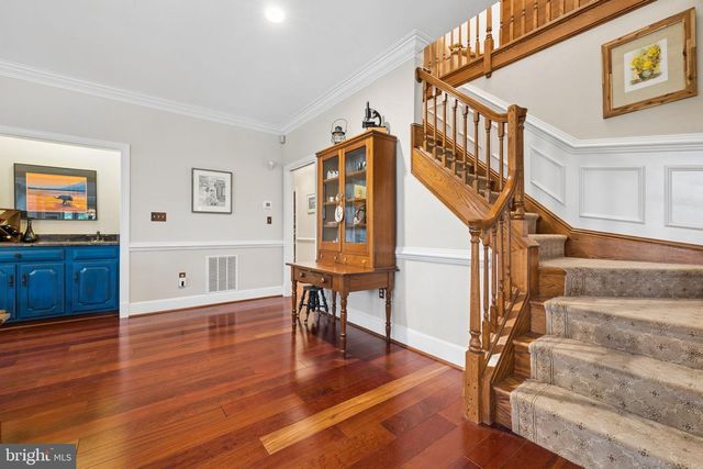 2490 TREE HOUSE DR, Woodbridge, VA 22192