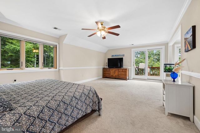 2490 TREE HOUSE DR, Woodbridge, VA 22192