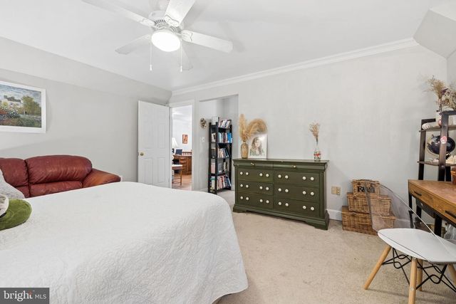 2490 TREE HOUSE DR, Woodbridge, VA 22192