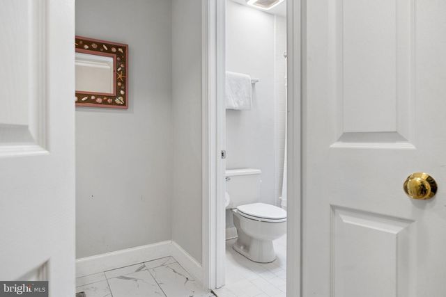2490 TREE HOUSE DR, Woodbridge, VA 22192