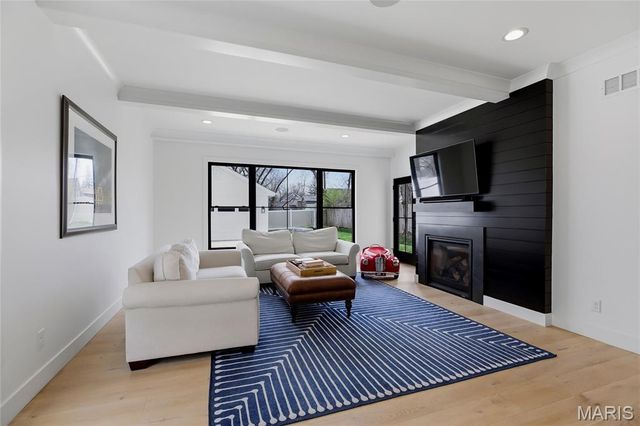 516 Arminda Avenue, Kirkwood, MO 63122