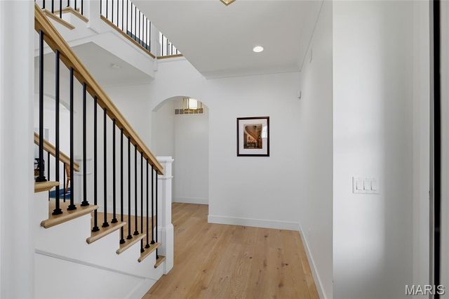 516 Arminda Avenue, Kirkwood, MO 63122