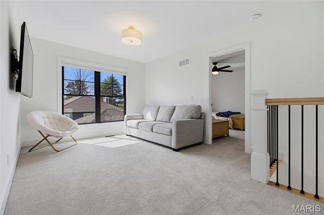 516 Arminda Avenue, Kirkwood, MO 63122