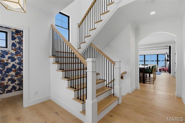 516 Arminda Avenue, Kirkwood, MO 63122