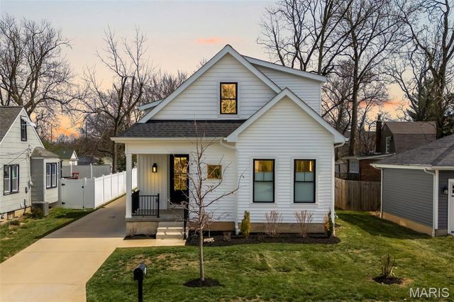516 Arminda Avenue, Kirkwood, MO 63122