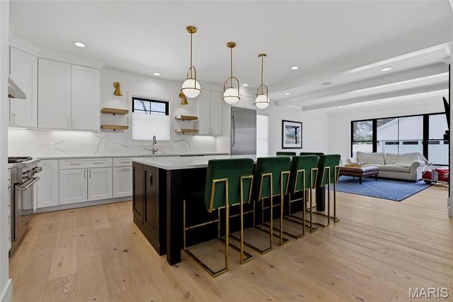 516 Arminda Avenue, Kirkwood, MO 63122