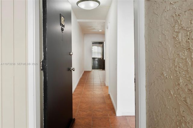 5216 NE 6th Ave B3, Oakland Park, FL 33334