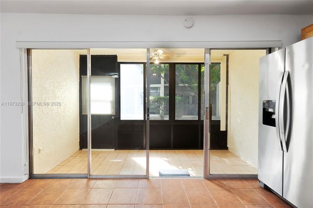 5216 NE 6th Ave B3, Oakland Park, FL 33334