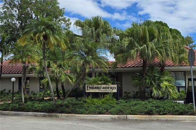 5216 NE 6th Ave B3, Oakland Park, FL 33334