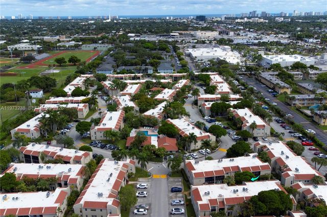 5216 NE 6th Ave B3, Oakland Park, FL 33334