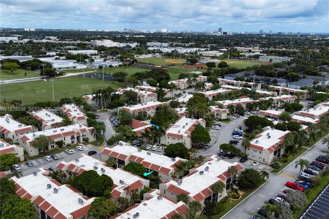 5216 NE 6th Ave B3, Oakland Park, FL 33334