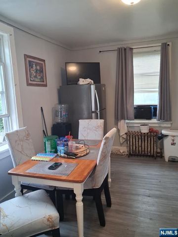 176 Beech Street, Paterson, NJ 07501