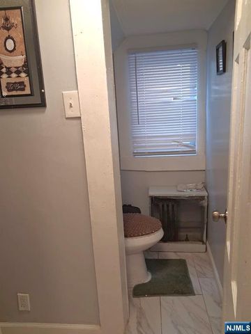 176 Beech Street, Paterson, NJ 07501