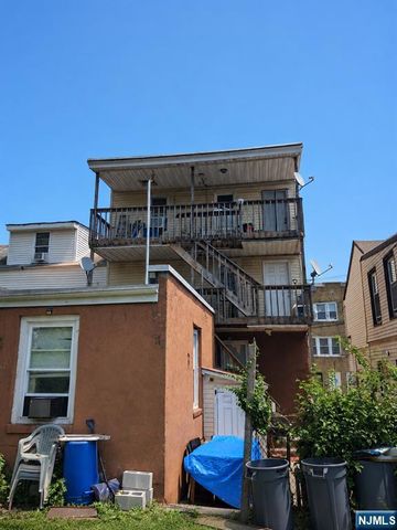 176 Beech Street, Paterson, NJ 07501
