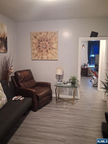 176 Beech Street, Paterson, NJ 07501