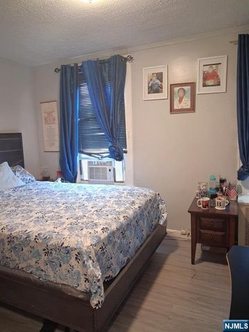 176 Beech Street, Paterson, NJ 07501