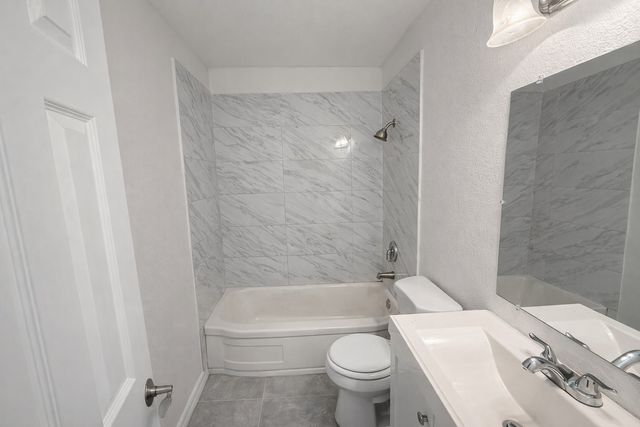 3408 S Hughes Avenue, Fort Worth, TX 76119