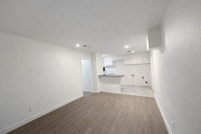 3408 S Hughes Avenue, Fort Worth, TX 76119