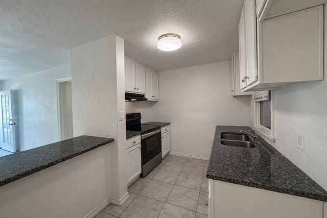 3408 S Hughes Avenue, Fort Worth, TX 76119